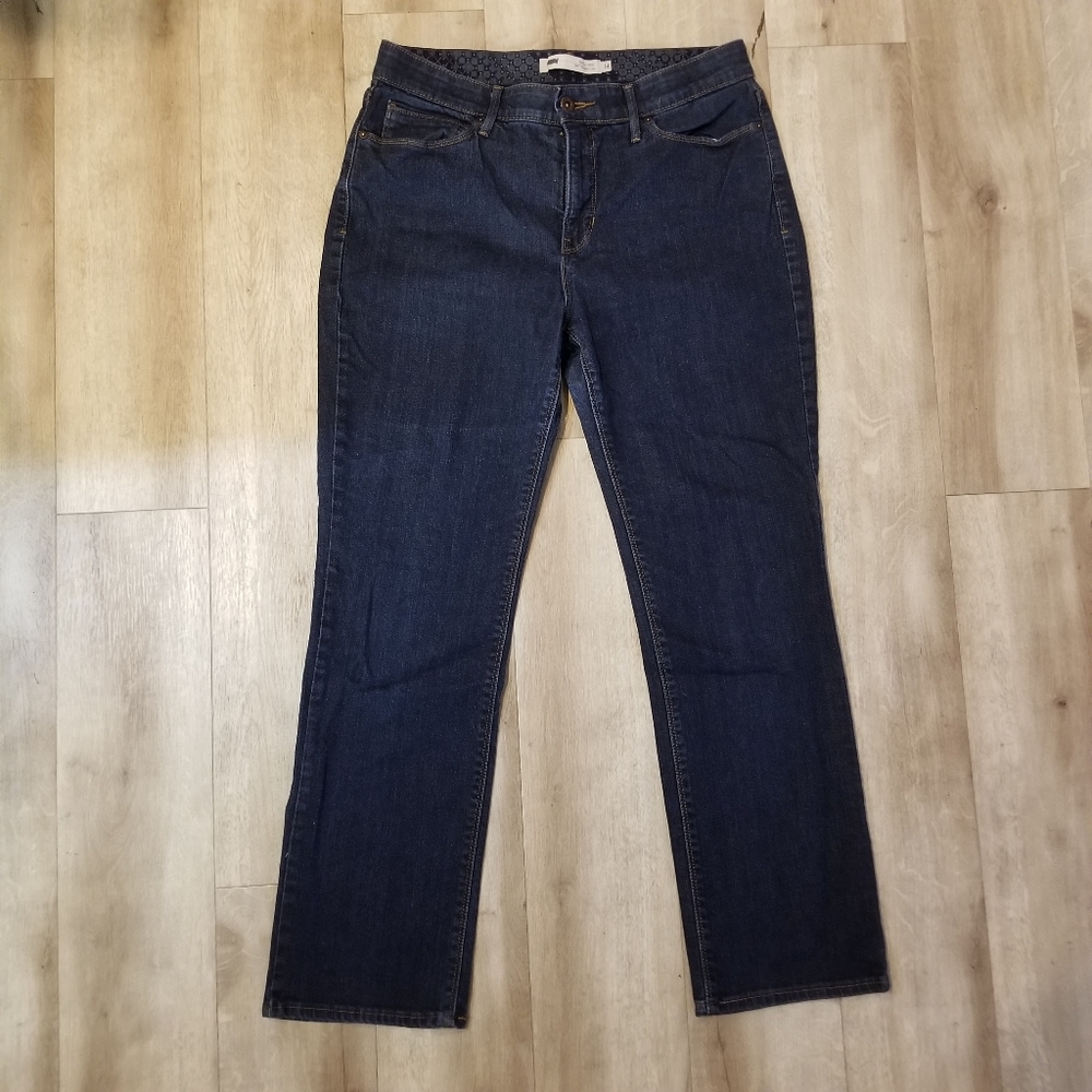Levi's 525 Straight leg Jean's Size 14